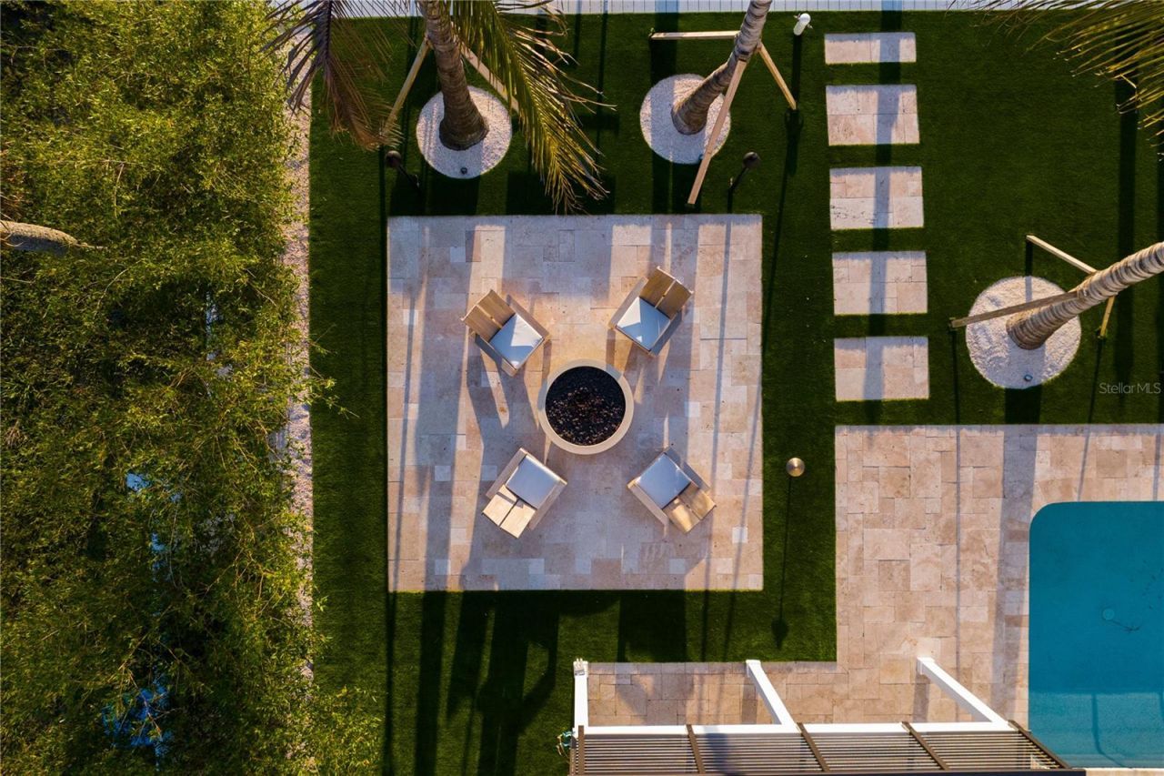 6448 Hollywood Boulevard, Sarasota, FL 34231 Photo