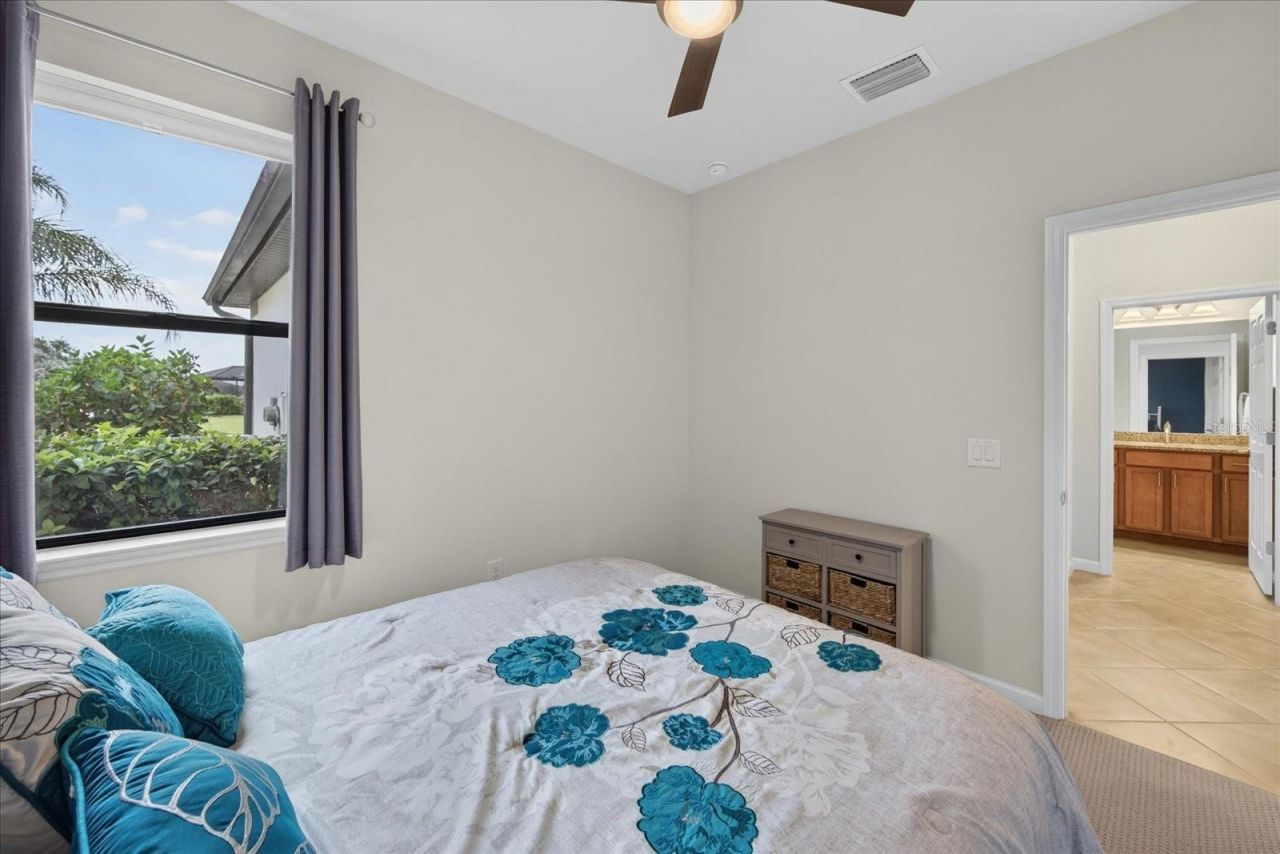 17658 Camden Drive , Bradenton, FL 34202 Photo