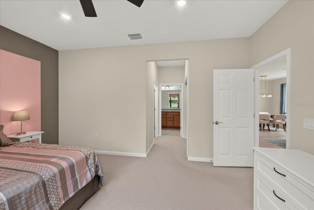 17658 Camden Drive , Bradenton, FL 34202 Photo