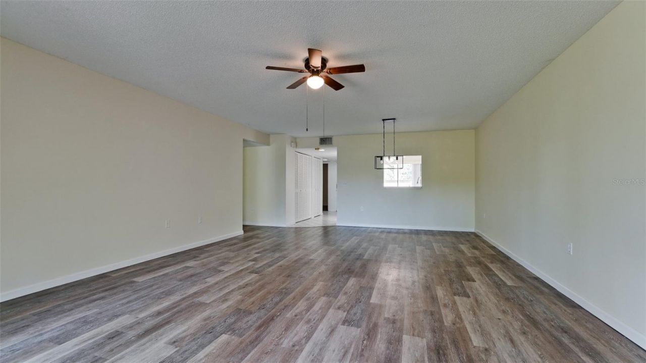 507 Lakeside Drive , Unit 507, Bradenton, FL 34210 Photo
