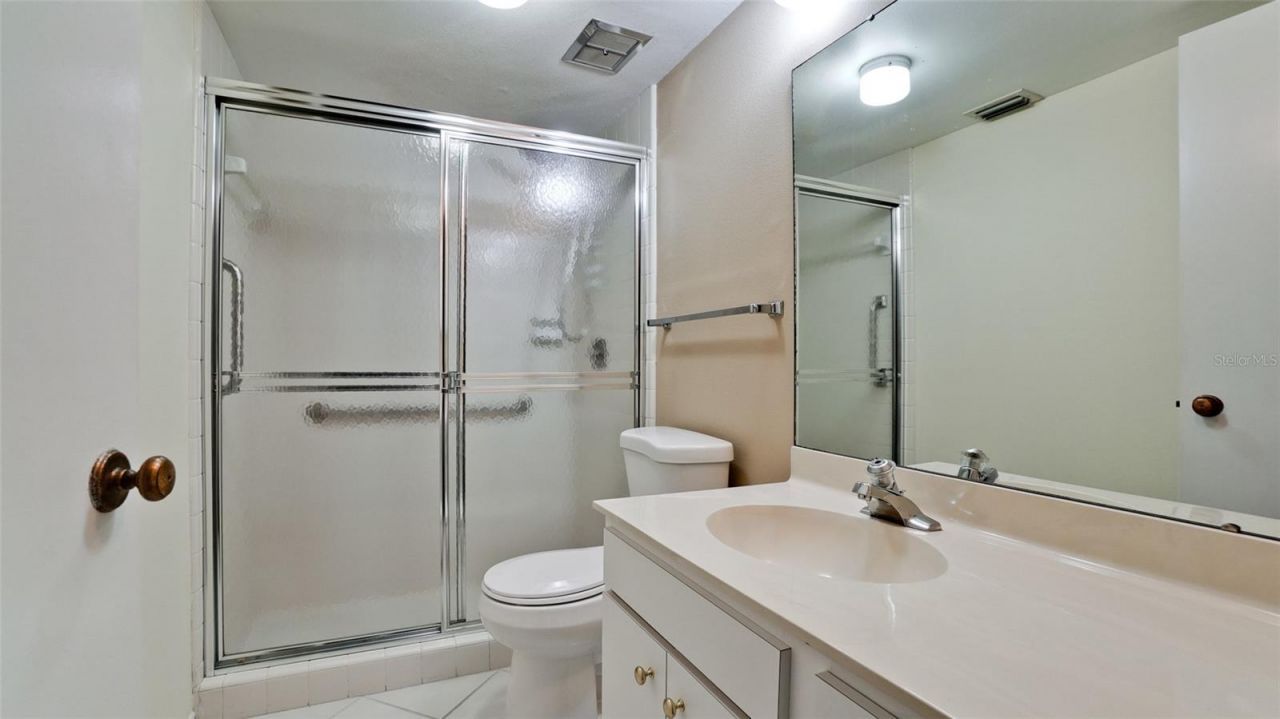 507 Lakeside Drive , Unit 507, Bradenton, FL 34210 Photo