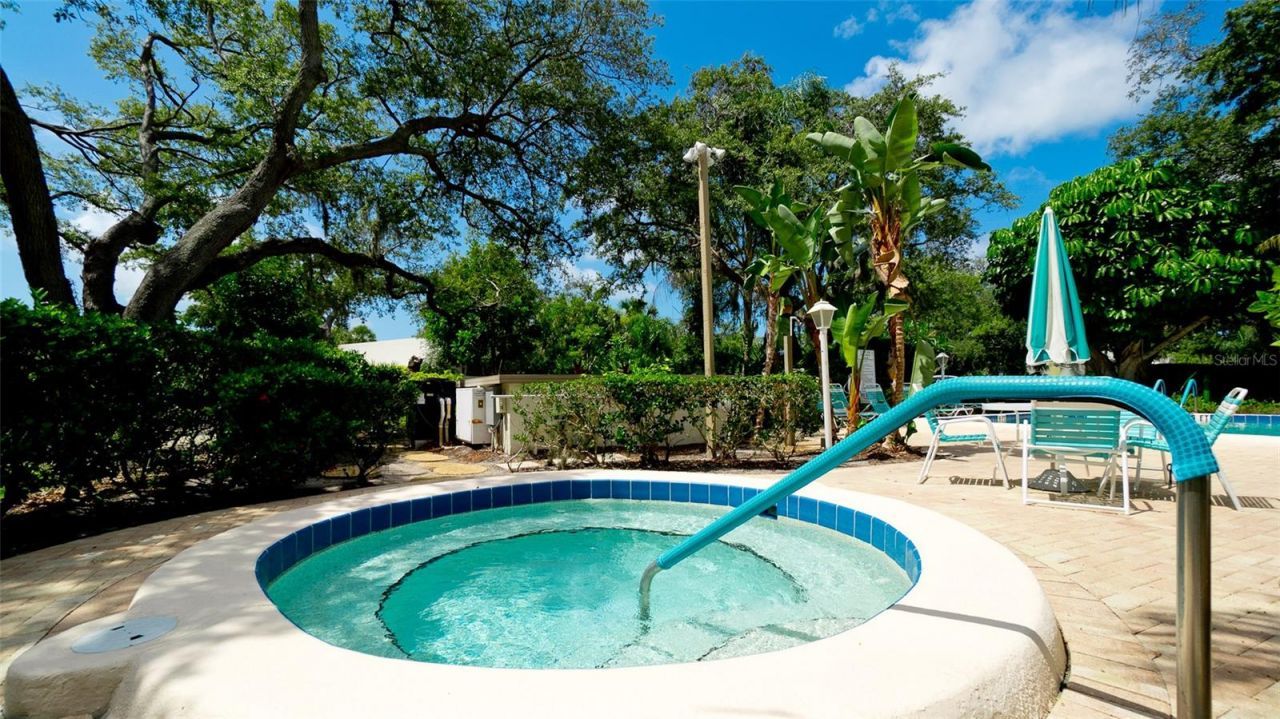 507 Lakeside Drive , Unit 507, Bradenton, FL 34210 Photo