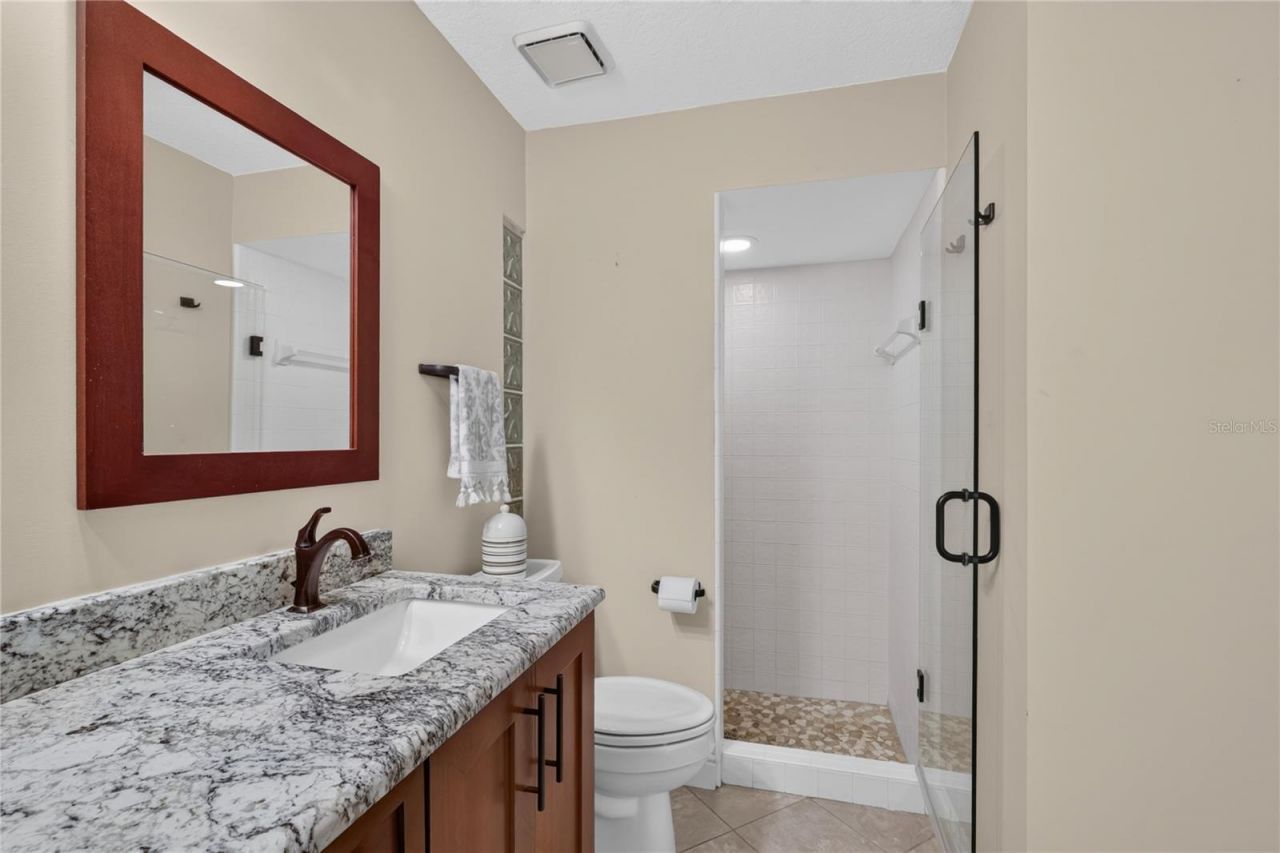 16720 Beauclaire Ct , Tavares, FL 32778 Photo