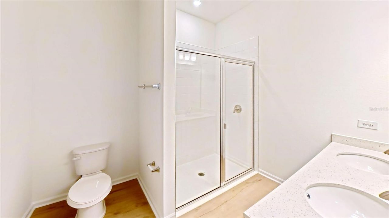 6205 Sanders Grove Circle, Okahumpka, FL 34762 Photo