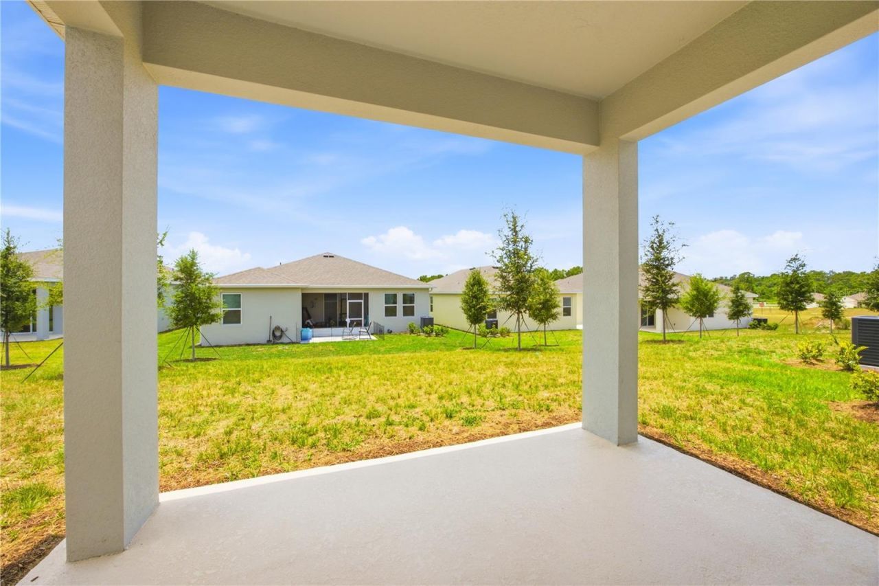 6205 Sanders Grove Circle, Okahumpka, FL 34762 Photo