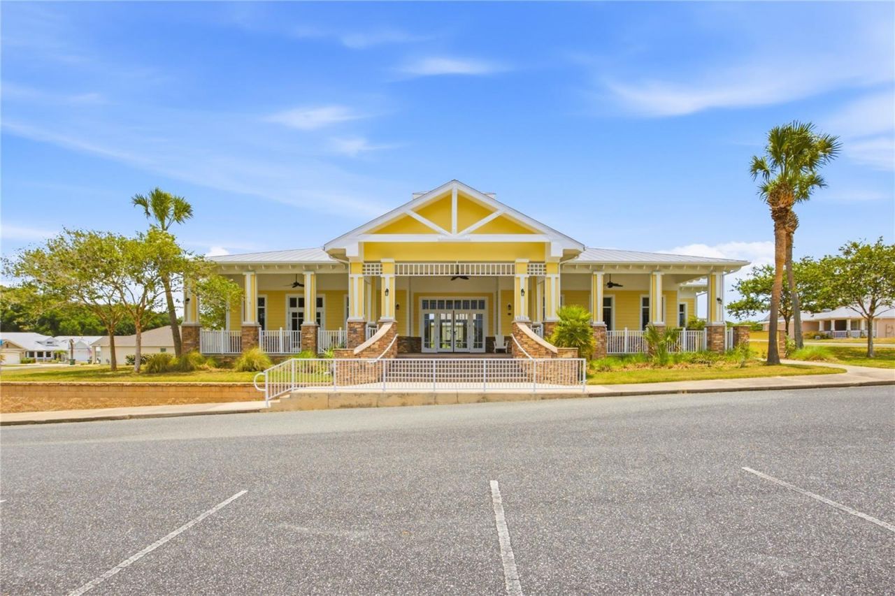 6217 Sanders Grove Circle, Okahumpka, FL 34762 Photo