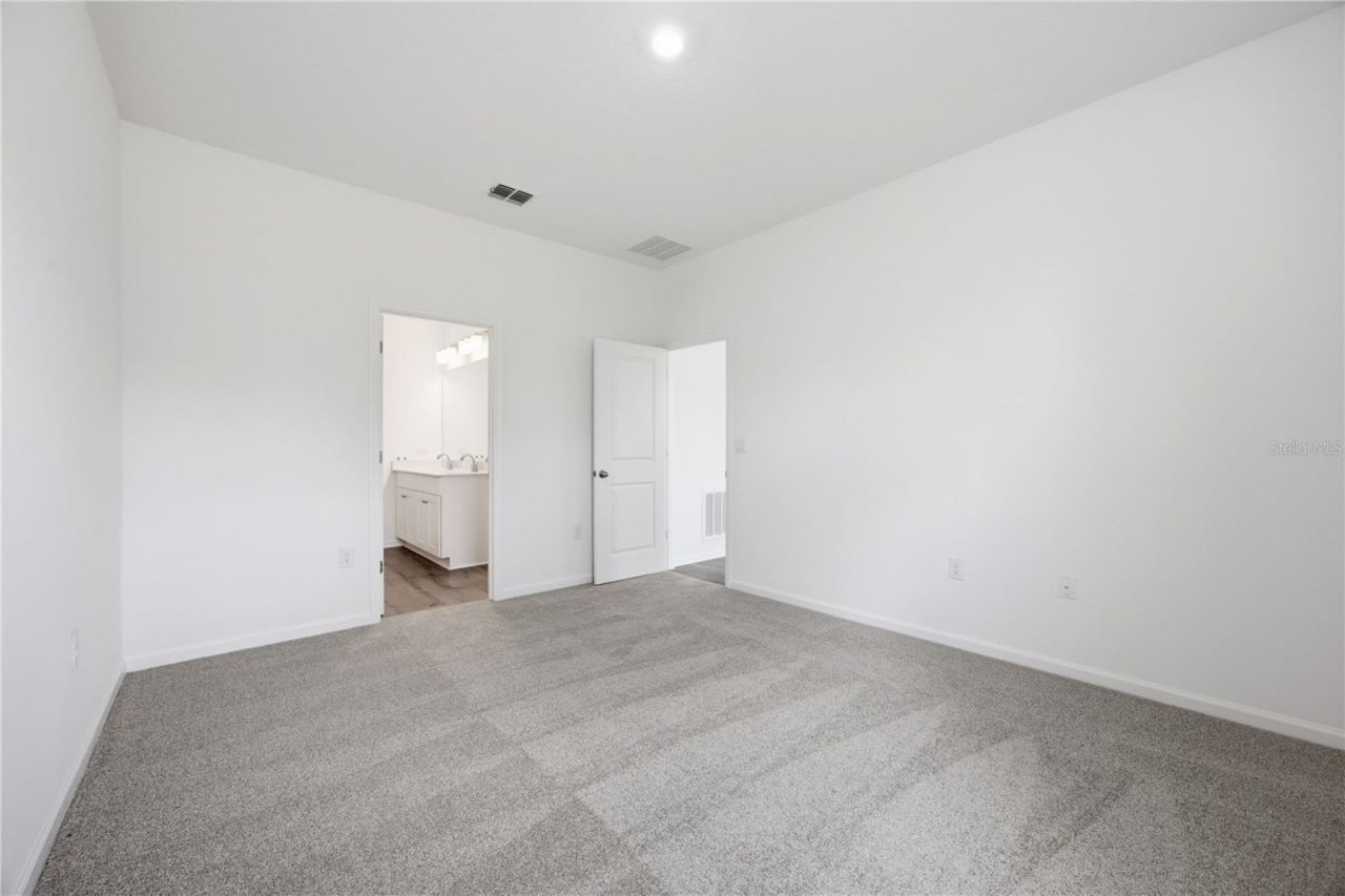 5719 Hiawassee Road, Okahumpka, FL 34762 Photo