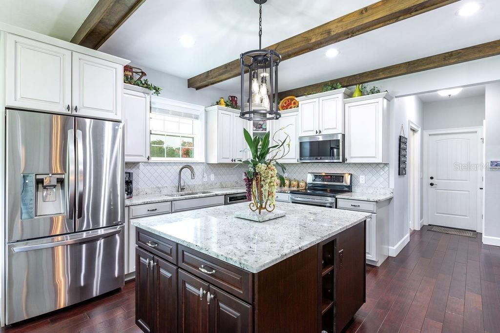 733 SW Marynik Drive , High Springs, FL 32643 Photo