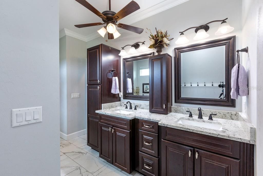 733 SW Marynik Drive , High Springs, FL 32643 Photo