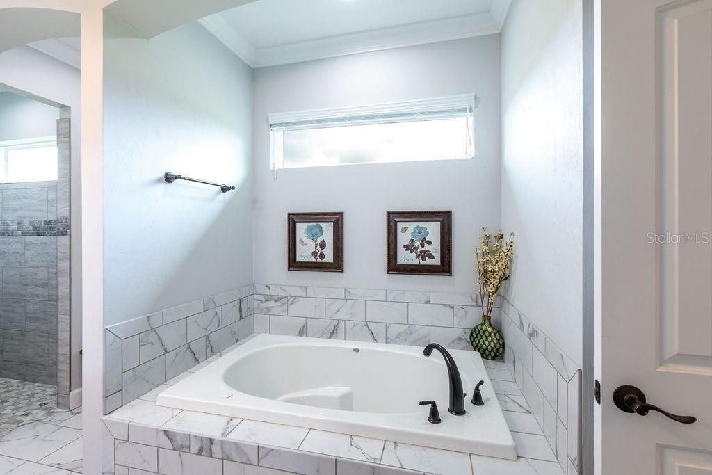 733 SW Marynik Drive , High Springs, FL 32643 Photo