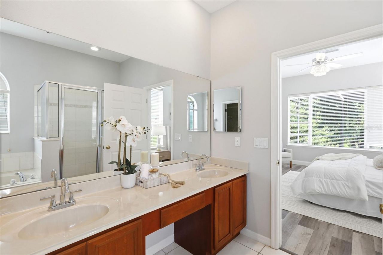 2555 Sand Arbor Circle, Orlando, FL 32824 Photo