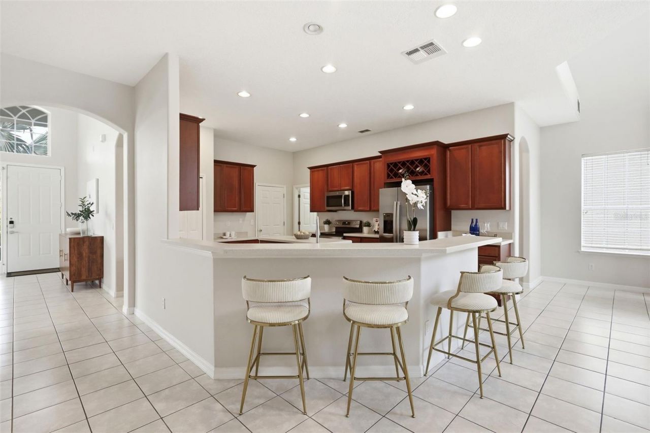 2555 Sand Arbor Circle, Orlando, FL 32824 Photo