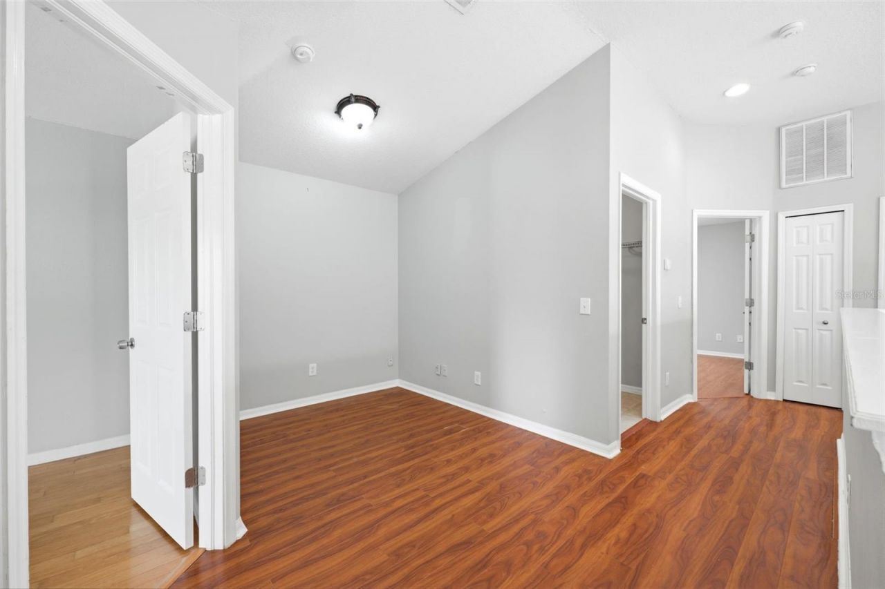 5016 Bridgeway Lane , Lutz, FL 33558 Photo