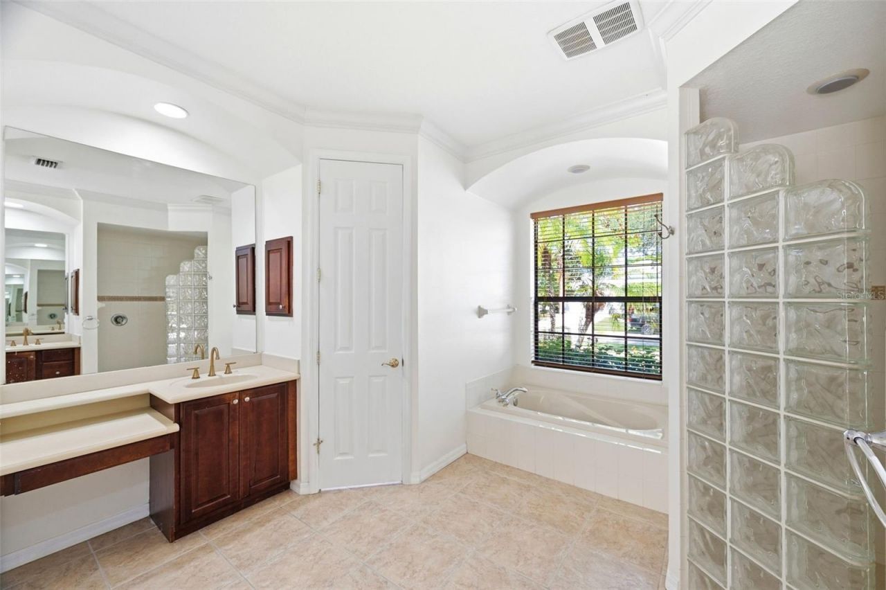 6611 Chickadee Lane , Bradenton, FL 34202 Photo