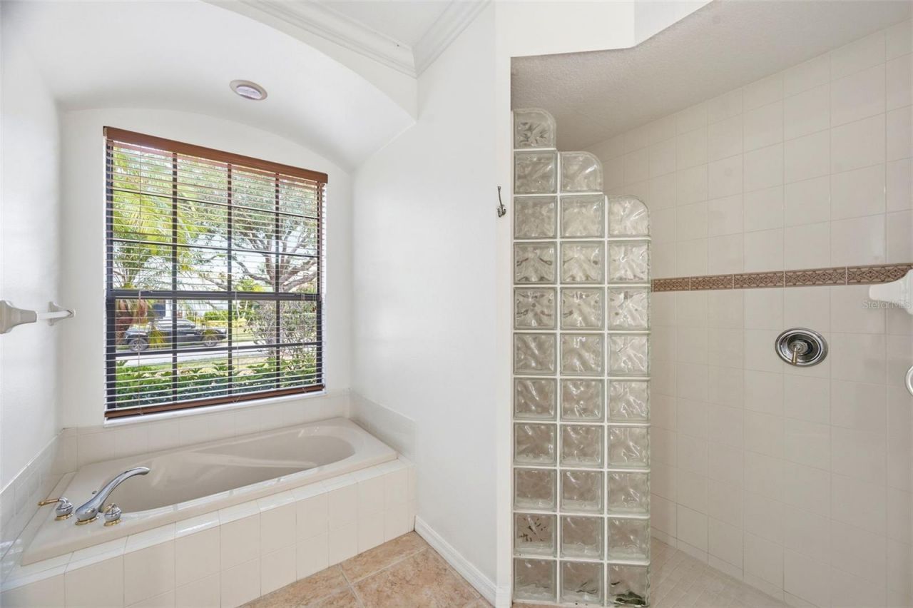 6611 Chickadee Lane , Bradenton, FL 34202 Photo