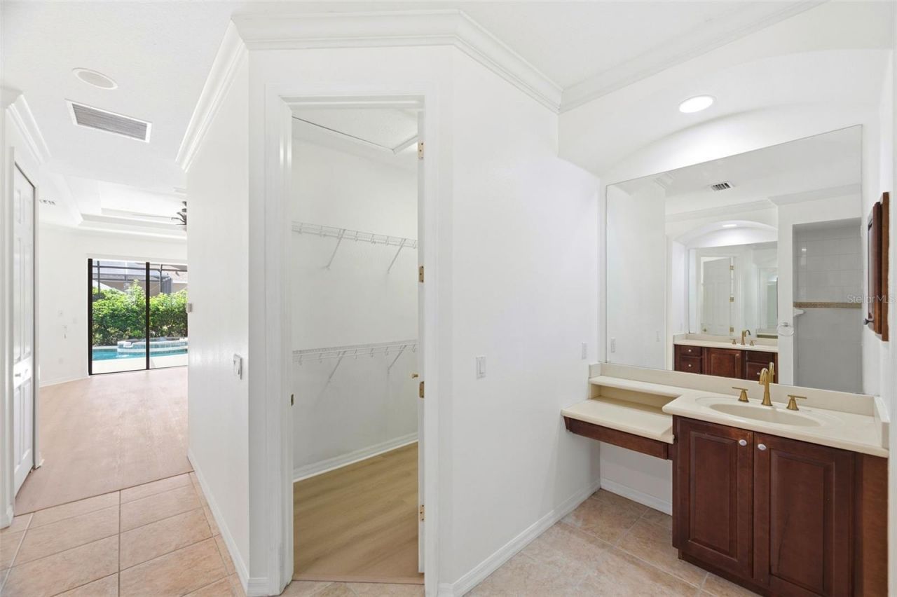 6611 Chickadee Lane , Bradenton, FL 34202 Photo