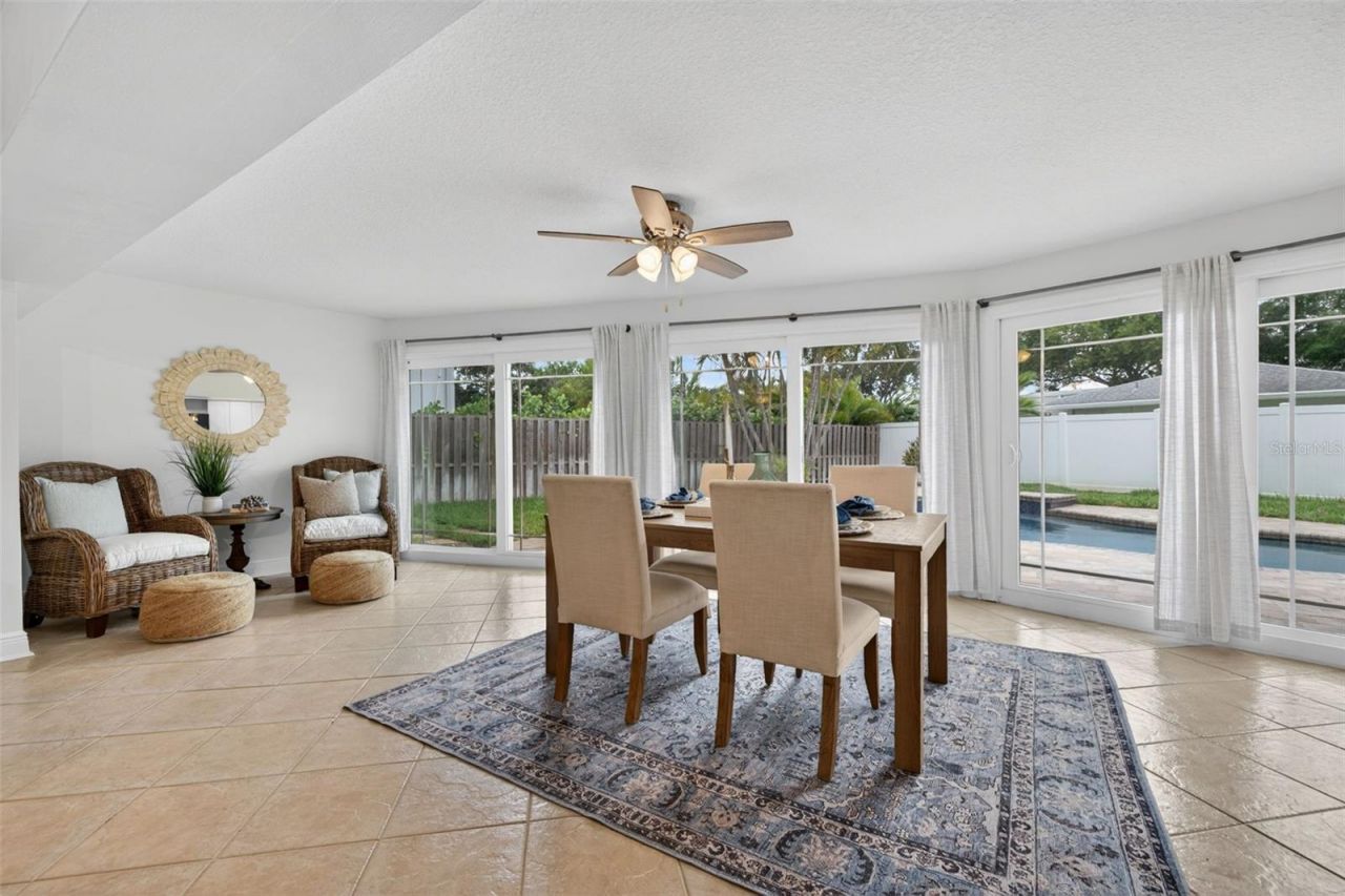1022 Eden Isle Drive Ne, Saint Petersburg, FL 33704 Photo