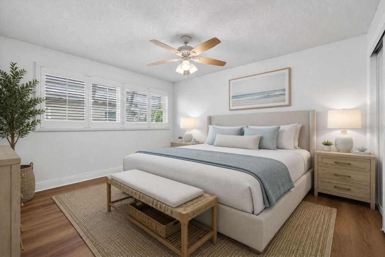 1022 Eden Isle Drive Ne, Saint Petersburg, FL 33704 Photo
