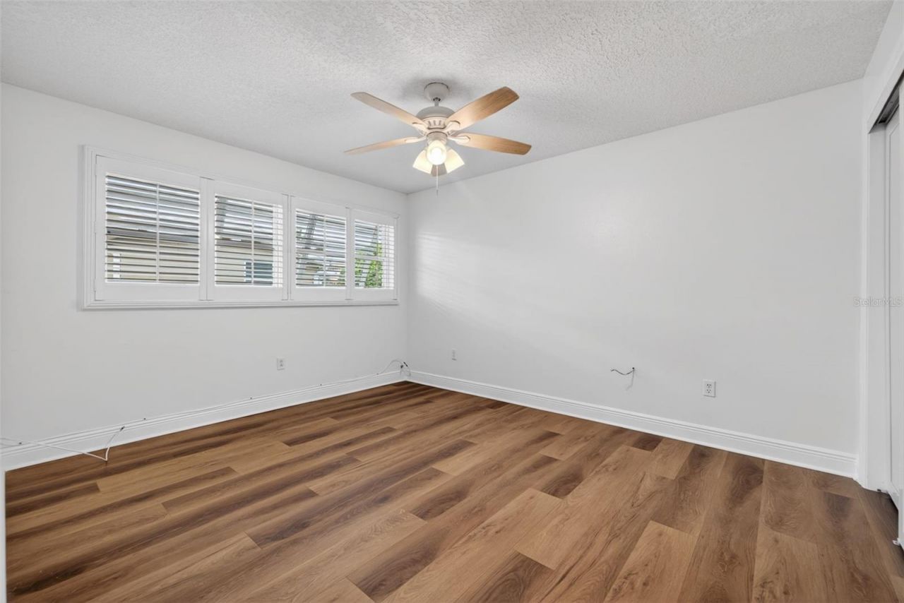 1022 Eden Isle Drive Ne, Saint Petersburg, FL 33704 Photo