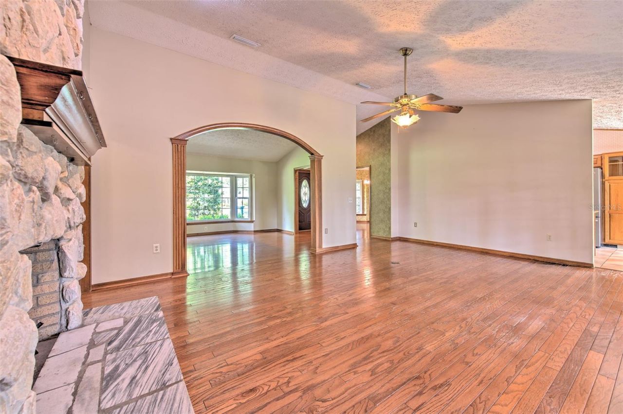 2102 Whitlock Place , Dover, FL 33527 Photo