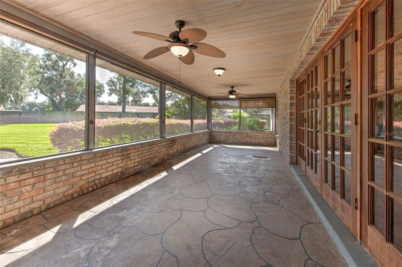 2102 Whitlock Place , Dover, FL 33527 Photo