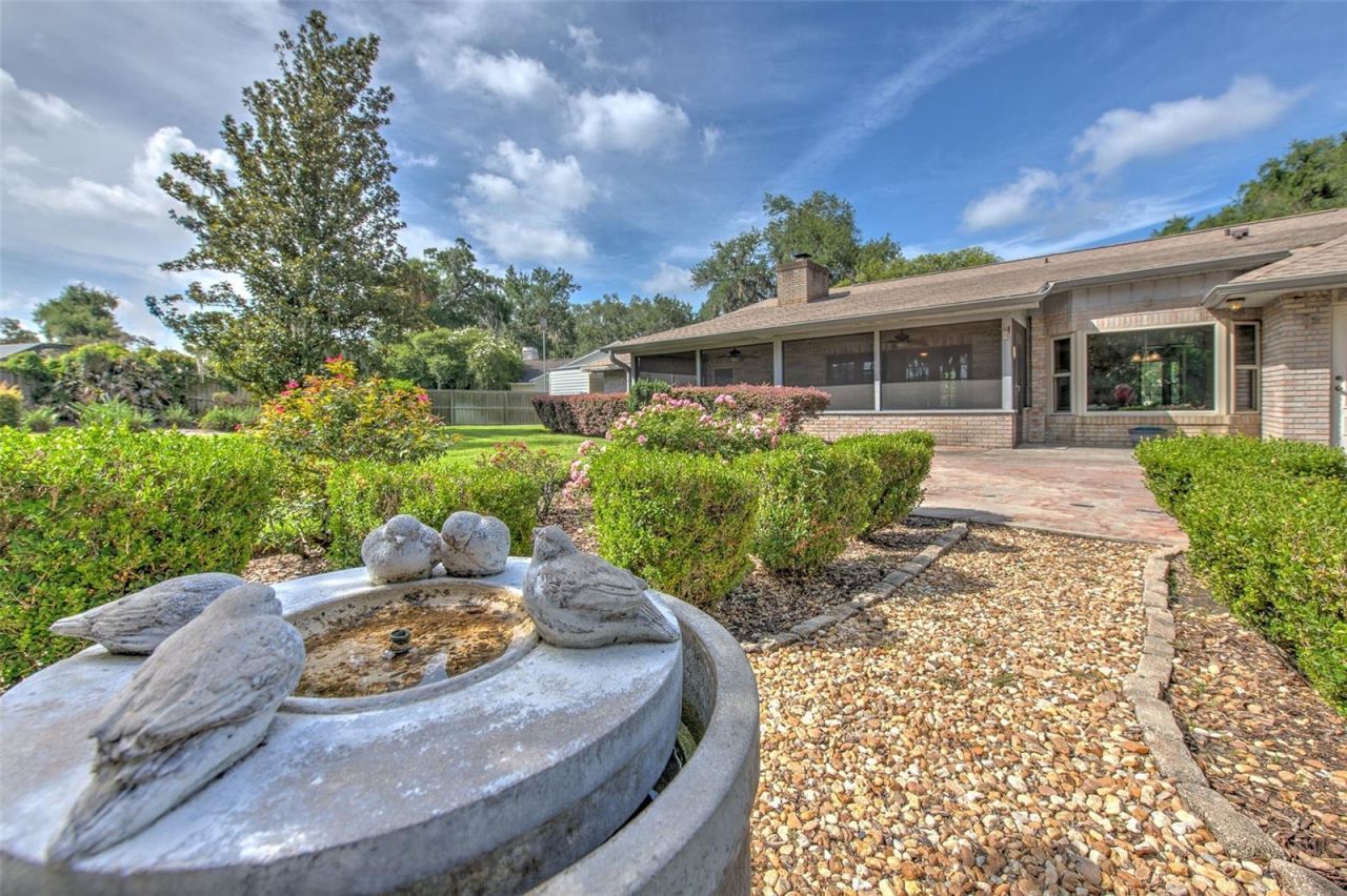 2102 Whitlock Place , Dover, FL 33527 Photo