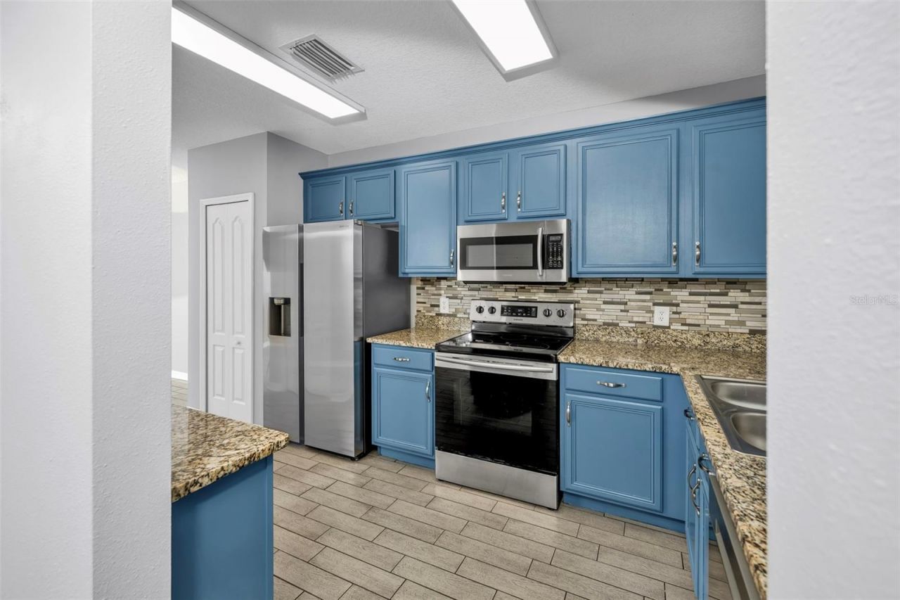 5842 Fishhawk Ridge Drive , Lithia, FL 33547 Photo