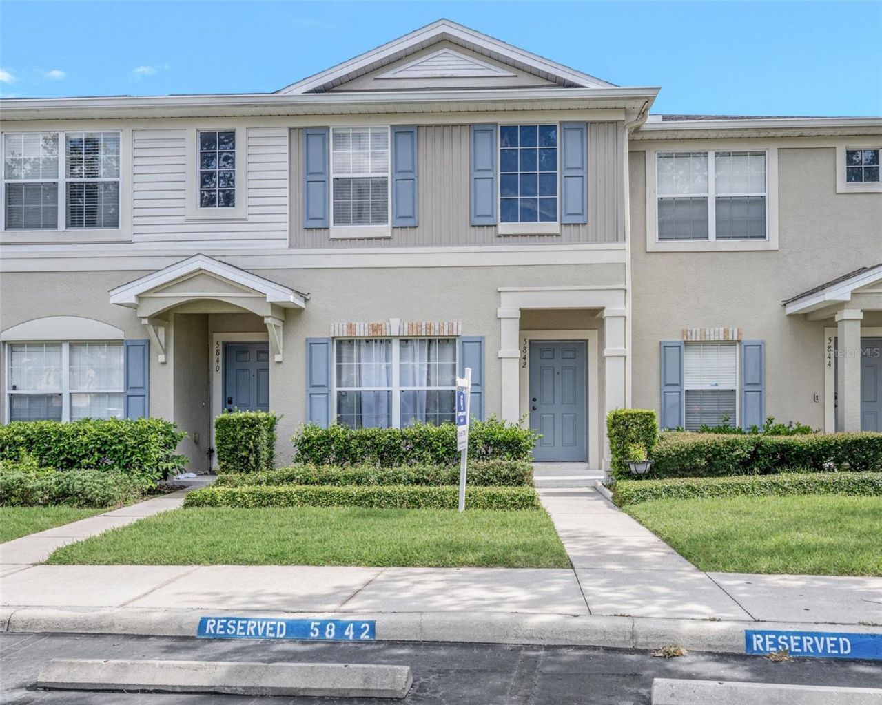 5842 Fishhawk Ridge Drive , Lithia, FL 33547 Photo