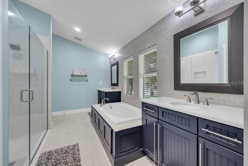 15531 Starling Crossing Drive, Lithia, FL 33547 Photo