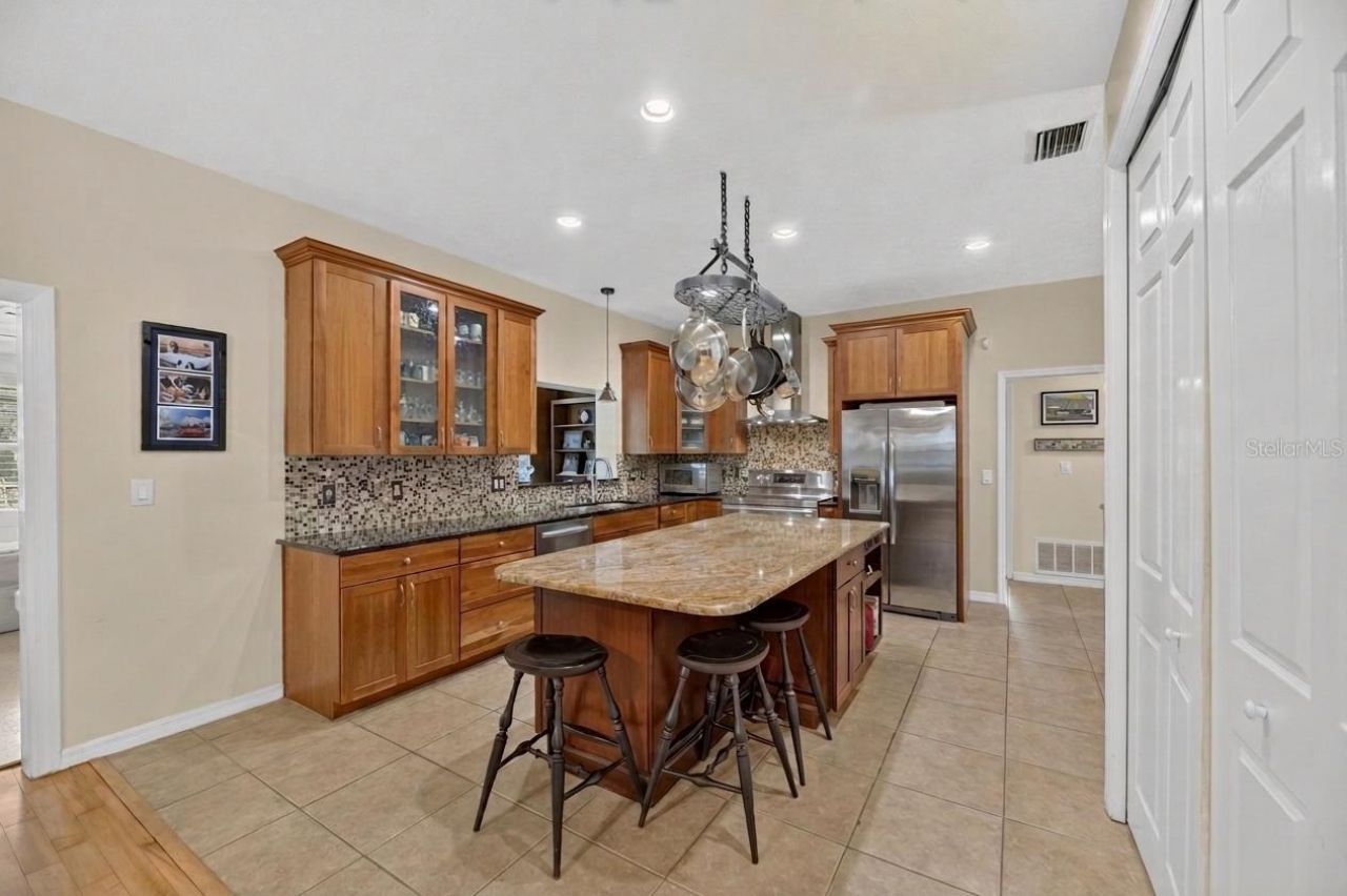 2715 Little Road , Valrico, FL 33596 Photo