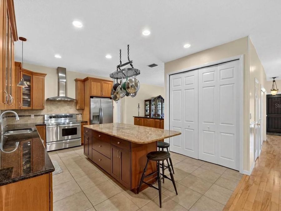Property Image 19