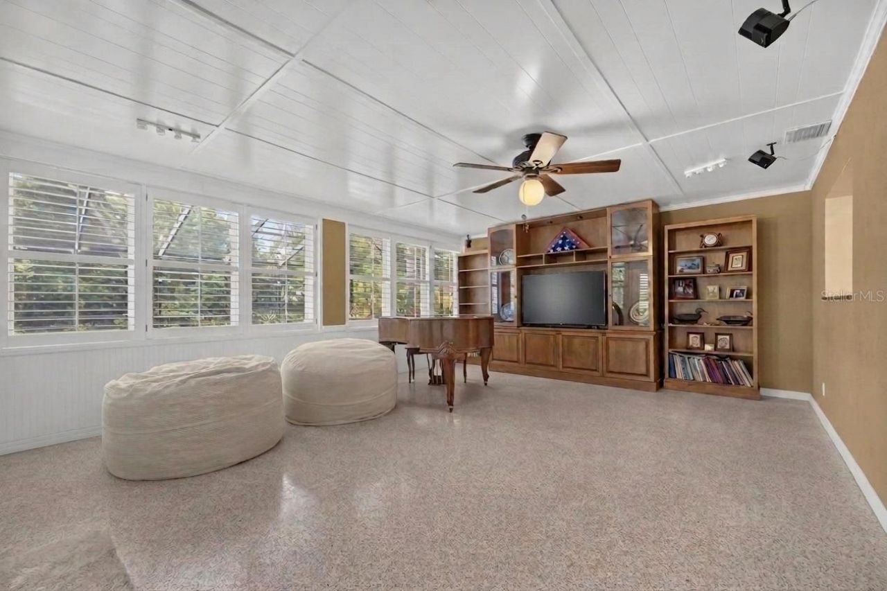 2715 Little Road , Valrico, FL 33596 Photo