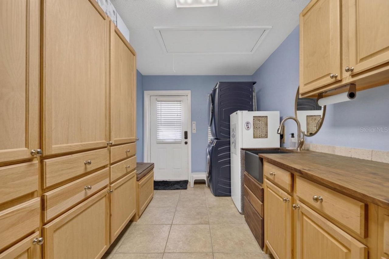 2715 Little Road , Valrico, FL 33596 Photo
