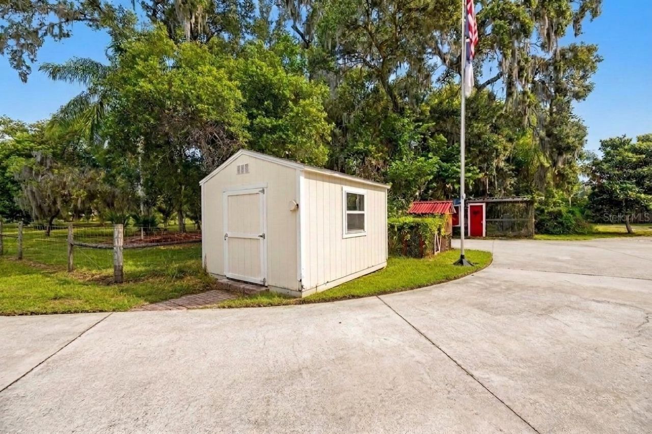 2715 Little Road , Valrico, FL 33596 Photo