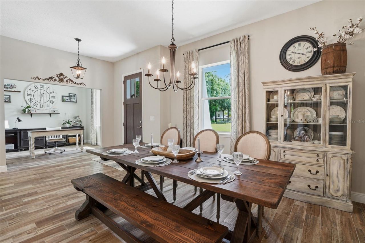 16622 Lakeshore Road, Tampa, FL 33624 Photo