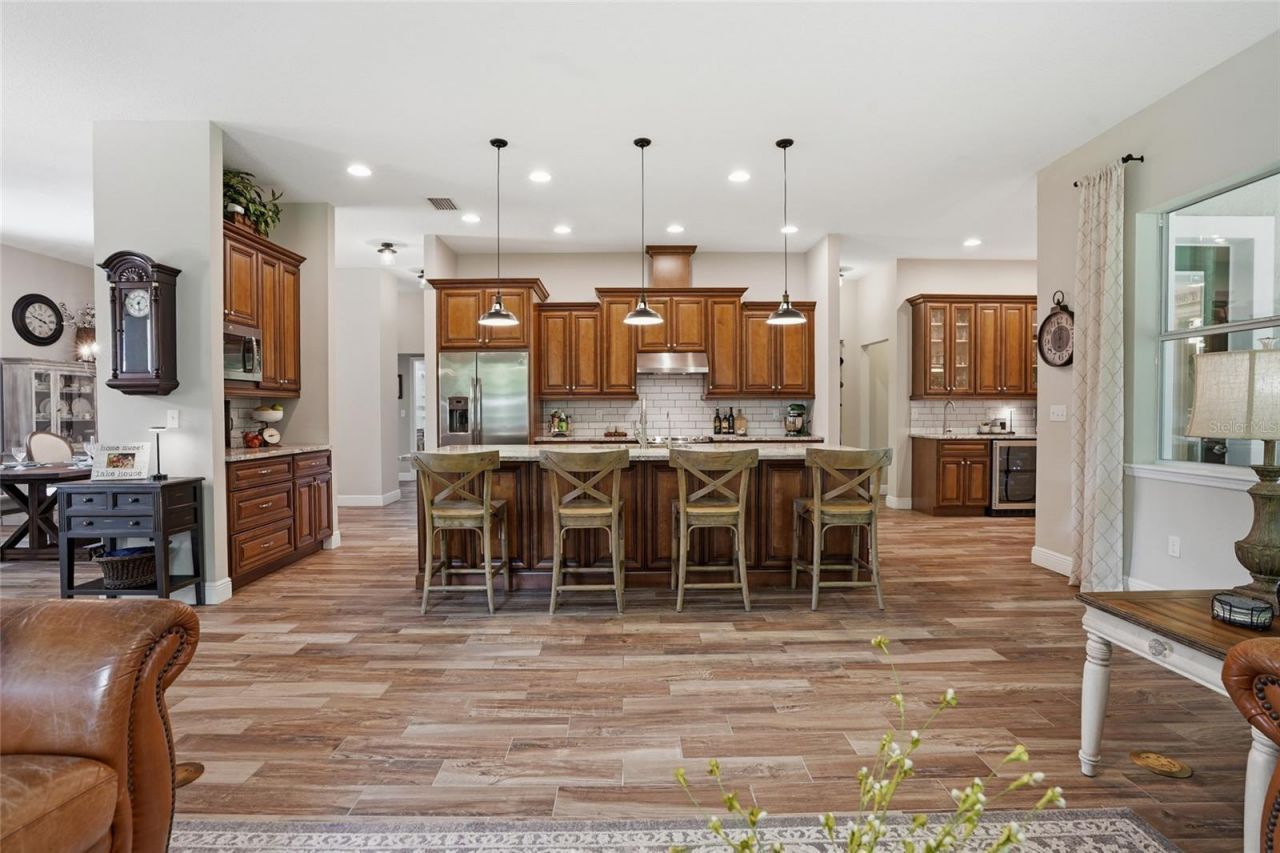16622 Lakeshore Road, Tampa, FL 33624 Photo