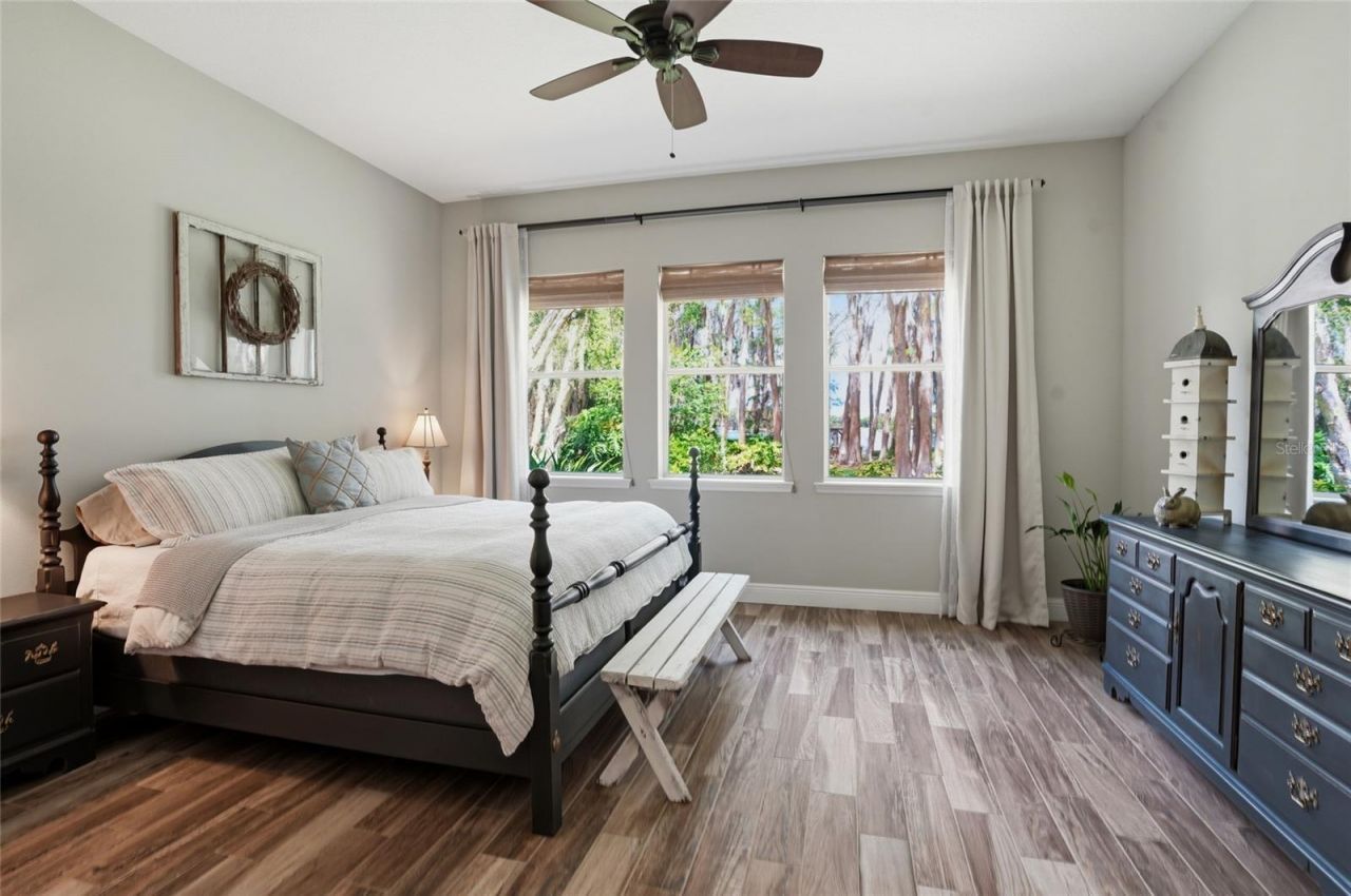 16622 Lakeshore Road, Tampa, FL 33624 Photo