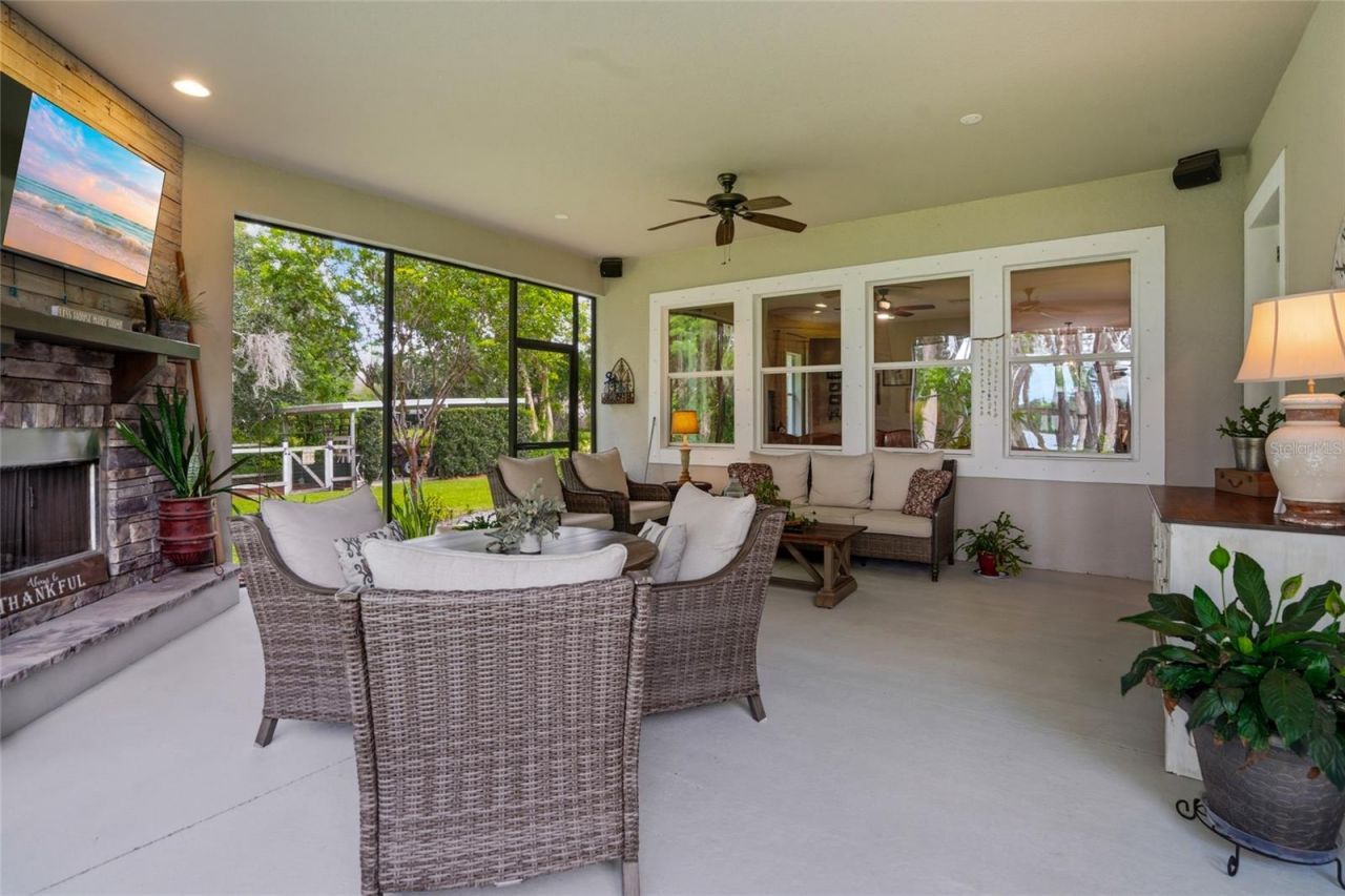 16622 Lakeshore Road, Tampa, FL 33624 Photo