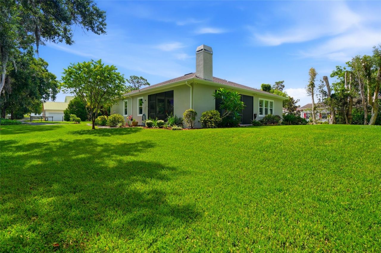 16622 Lakeshore Road, Tampa, FL 33624 Photo
