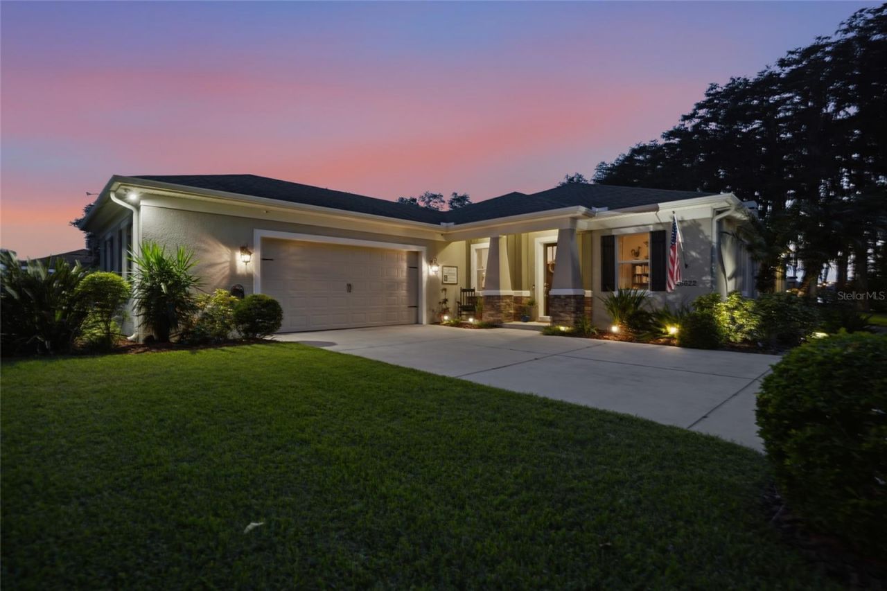 16622 Lakeshore Road, Tampa, FL 33624 Photo