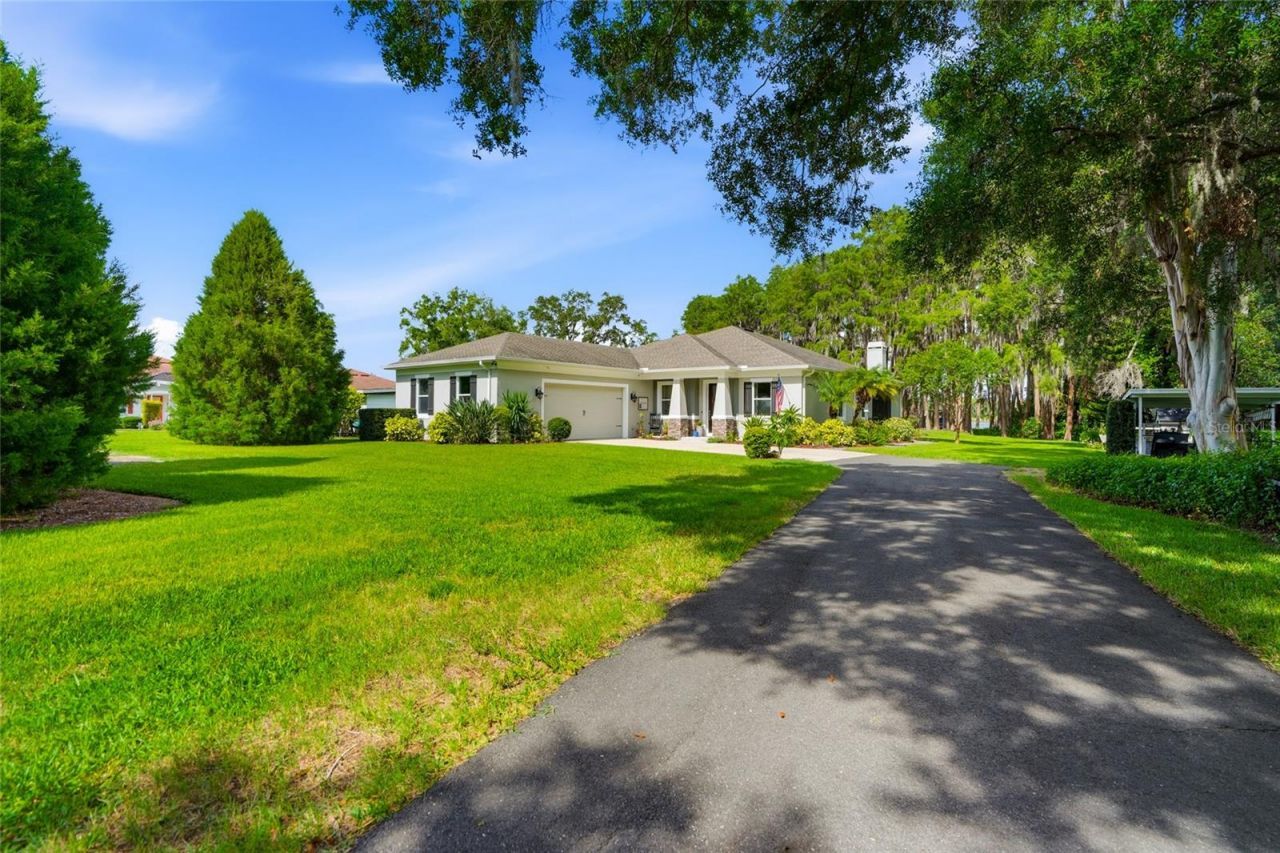 16622 Lakeshore Road, Tampa, FL 33624 Photo