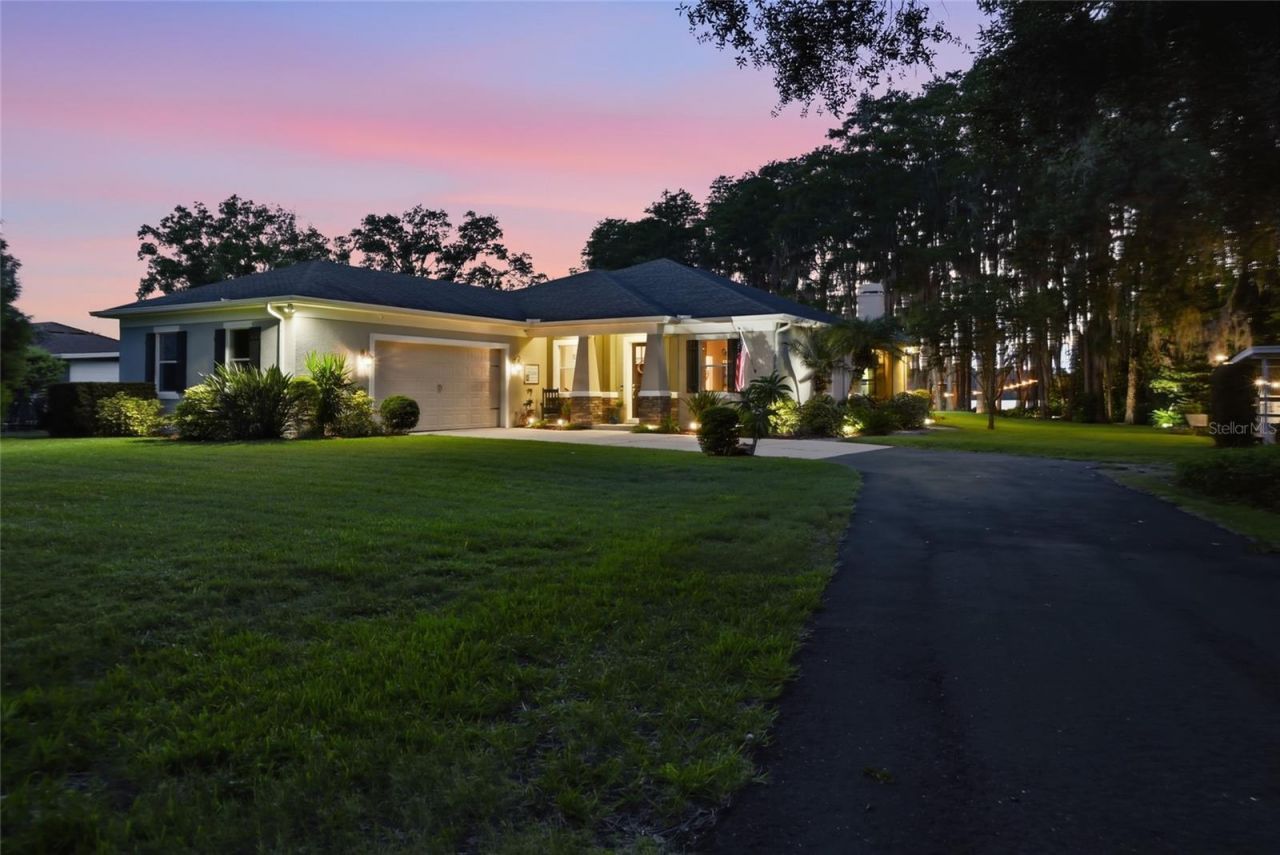 16622 Lakeshore Road, Tampa, FL 33624 Photo