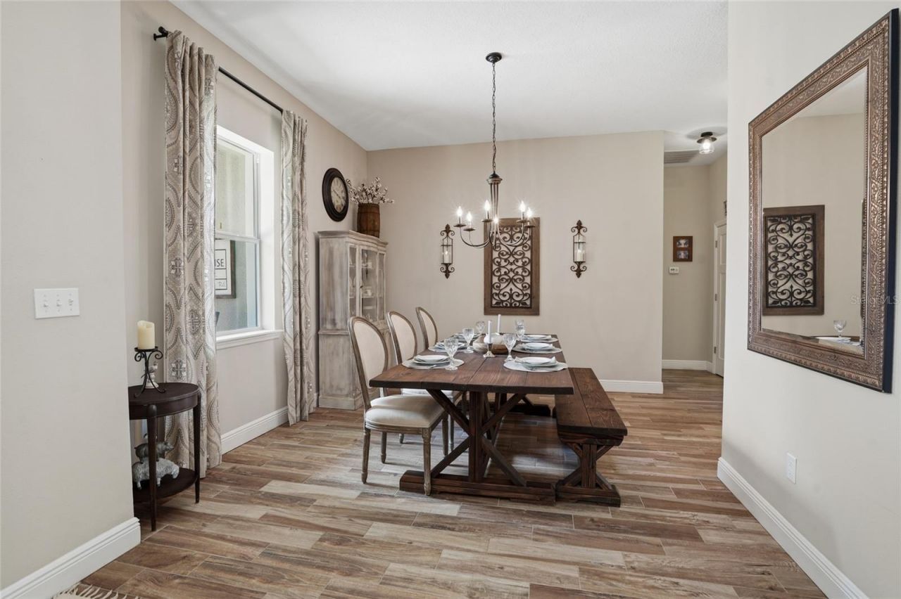 16622 Lakeshore Road, Tampa, FL 33624 Photo