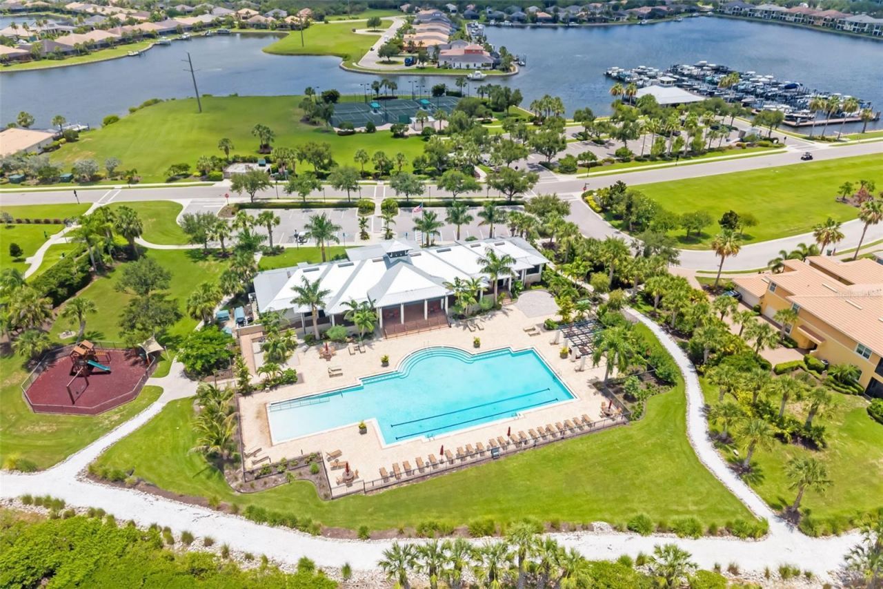 5216 Lake Overlook Avenue, Bradenton, FL 34208 Photo