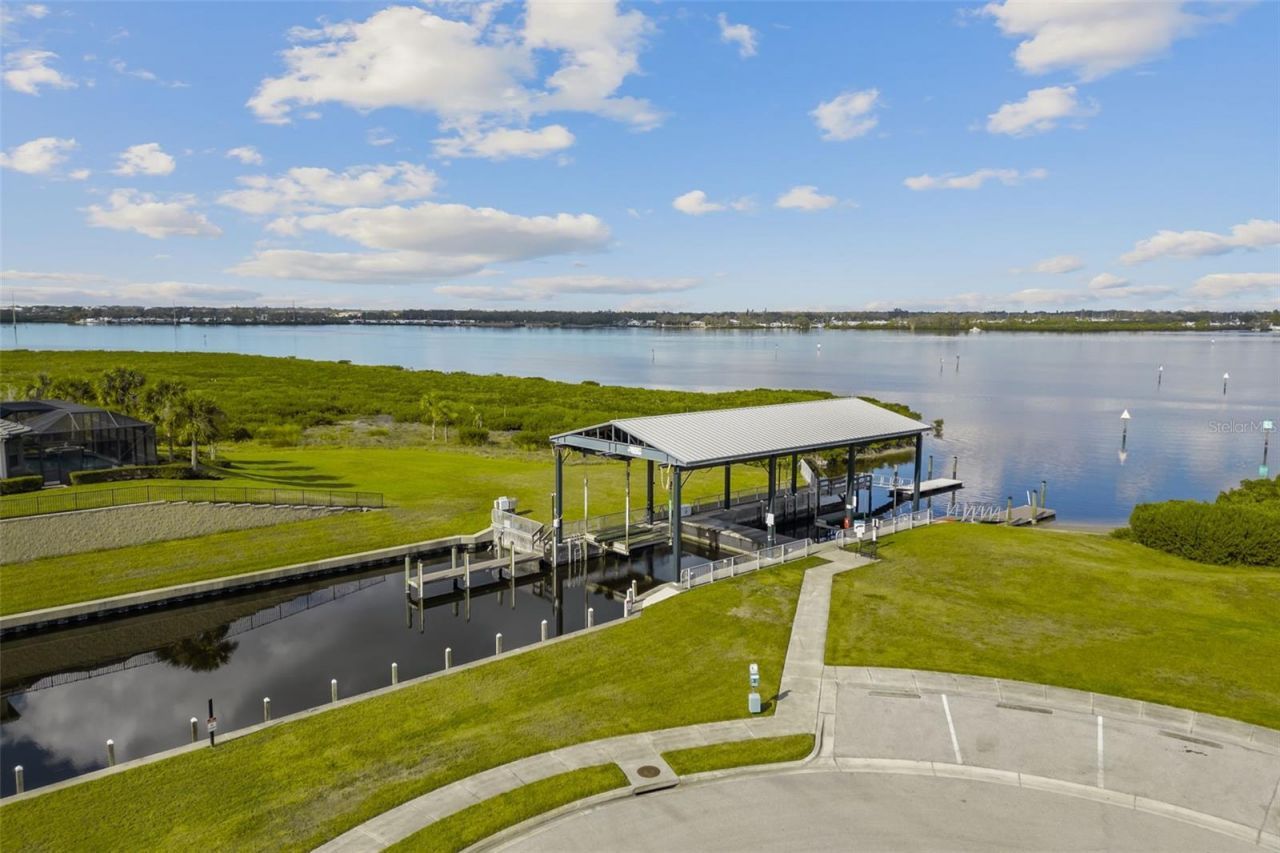 5216 Lake Overlook Avenue, Bradenton, FL 34208 Photo