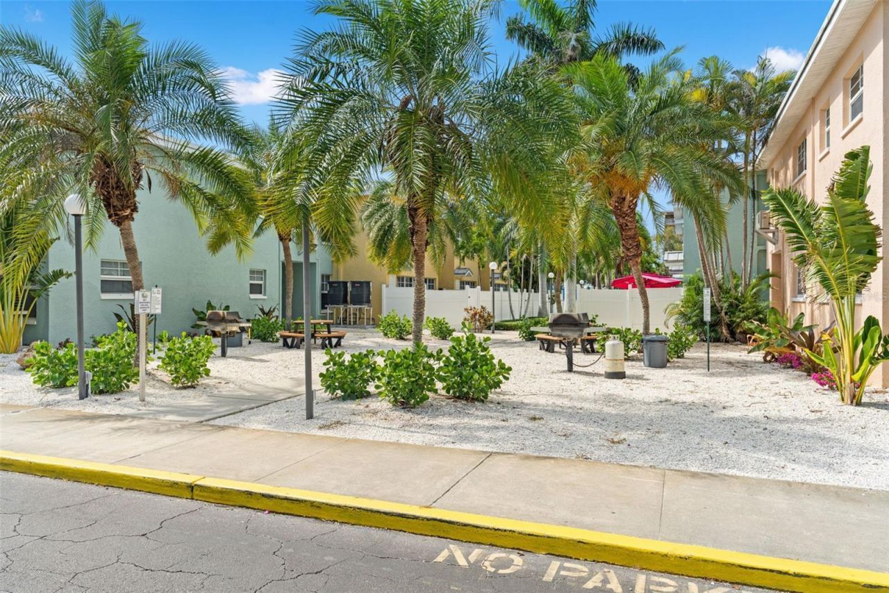 19417 Gulf Boulevard, Unit C106, Indian Rocks Beach, FL 33785 Photo