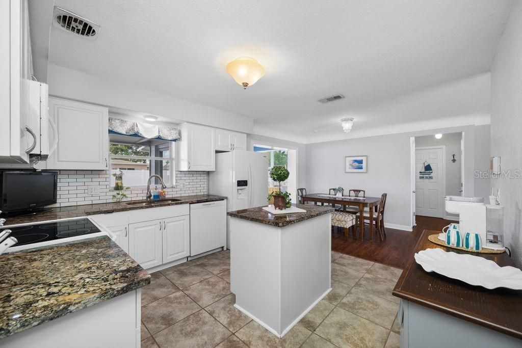 6752 31st Terrace N, Saint Petersburg, FL 33710 Photo