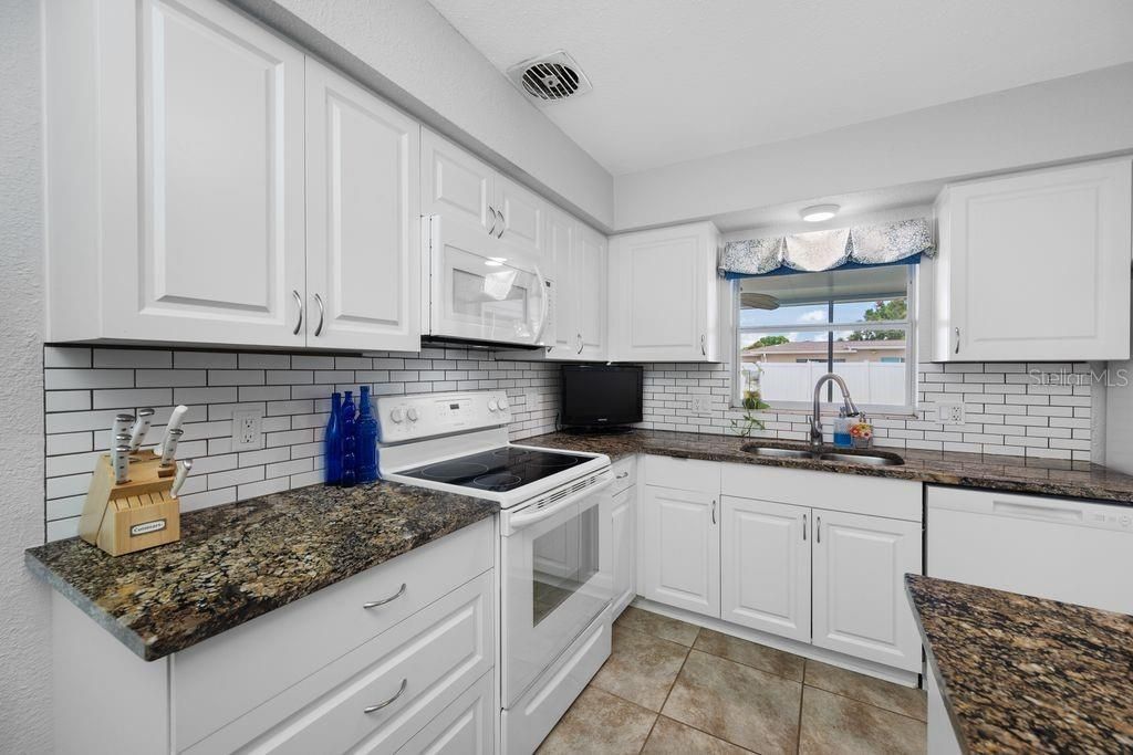 6752 31st Terrace N, Saint Petersburg, FL 33710 Photo