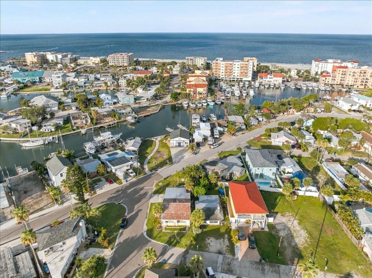 13104 4th Street E, Madeira Beach, FL 33708 Photo