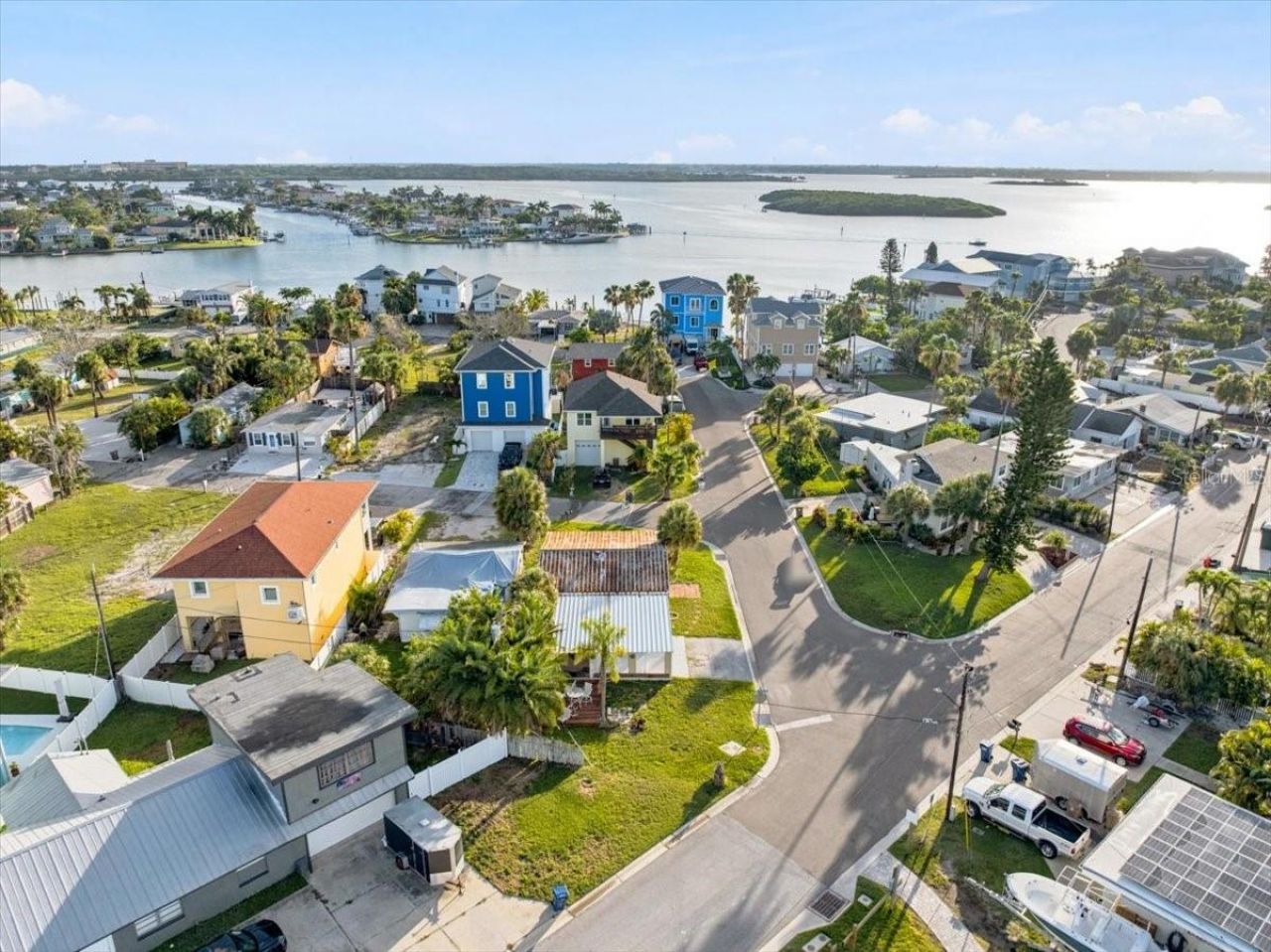 13104 4th Street E, Madeira Beach, FL 33708 Photo